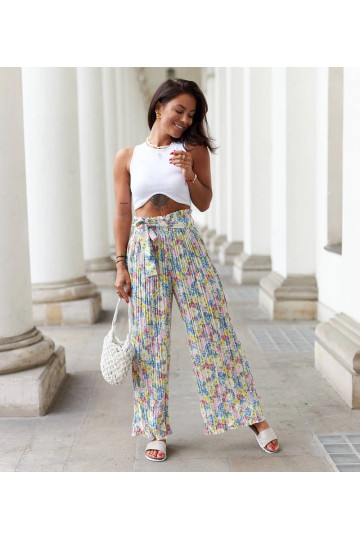 Cesate dzeltenas, puķainas...