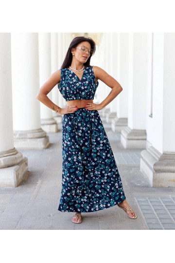 Tumši zils tops un svārku...