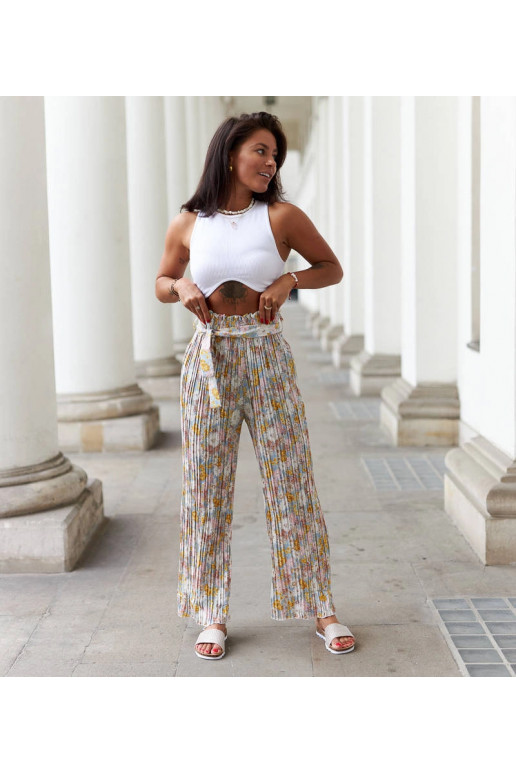 Burgundijas ziedu kroku bikses Cesate Burgundijas ziedu kroku bikses Cesate