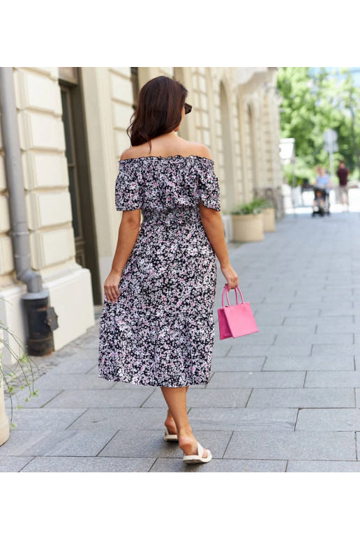 Melns Elora tops un midi svārku... Melns Elora tops un midi svārku...