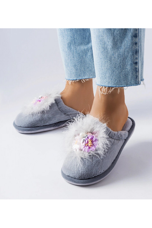 Pelēkas siltas čības ar ziediem Moly