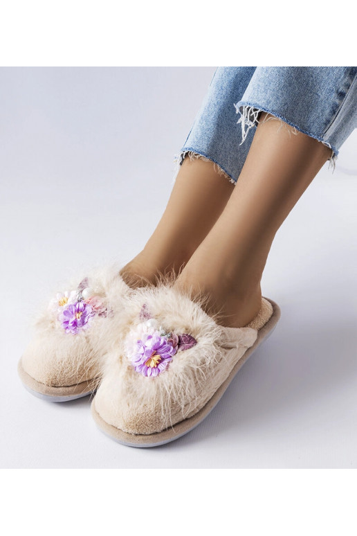 Bēšas sieviešu čības Moly