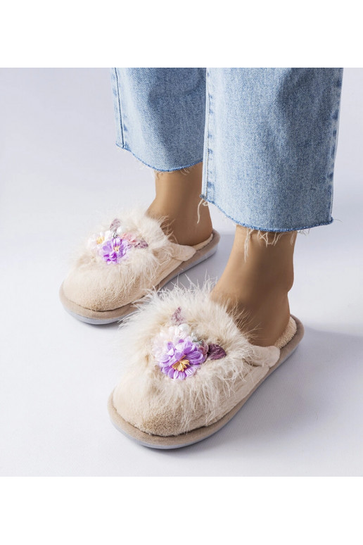 Bēšas sieviešu čības Moly