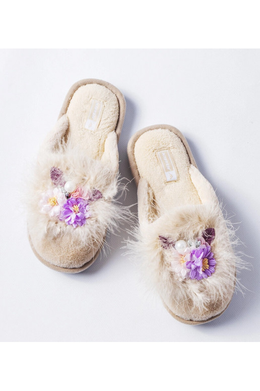 Bēšas sieviešu čības Moly