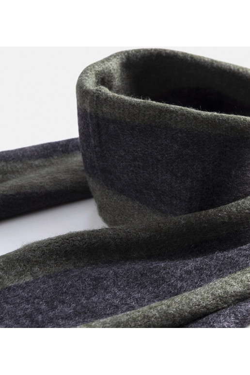 Zaļā-pelēka šalle ar pušķiem Lana Zaļā-pelēka šalle ar pušķiem Lana