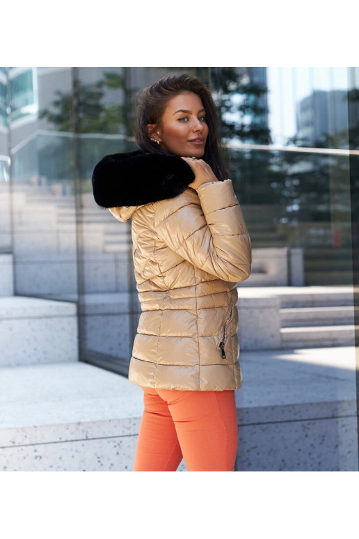 Bēša Solfatara jaka ar rāvējslēdzēja... Bēša Solfatara jaka ar rāvējslēdzēja...