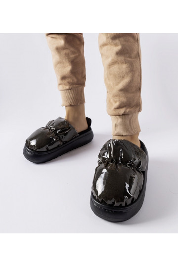 Melnas izolētas čības Big...