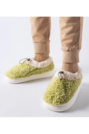 Zaļas siltas čības ar...