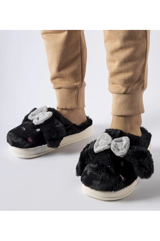 Melnas siltas čības ar ausīm un banti... Melnas siltas čības ar ausīm un banti...