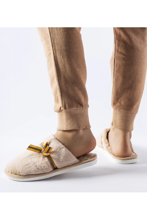 Bēšas siltas čības ar banti Antonino Bēšas siltas čības ar banti Antonino