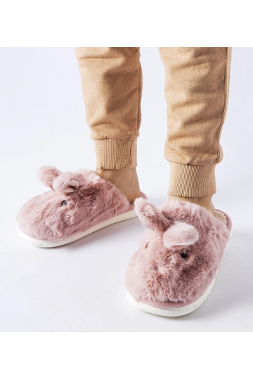 Rozā siltas čības ar ausīm...