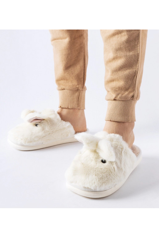 Baltas siltas čības ar ausīm Daniele