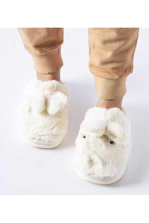 Baltas siltas čības ar ausīm Daniele