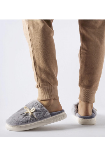 Pelēkas čības ar dekoratīvu... 2