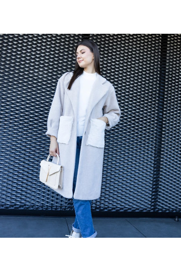 Garš bēšs mētelis ar plīša...