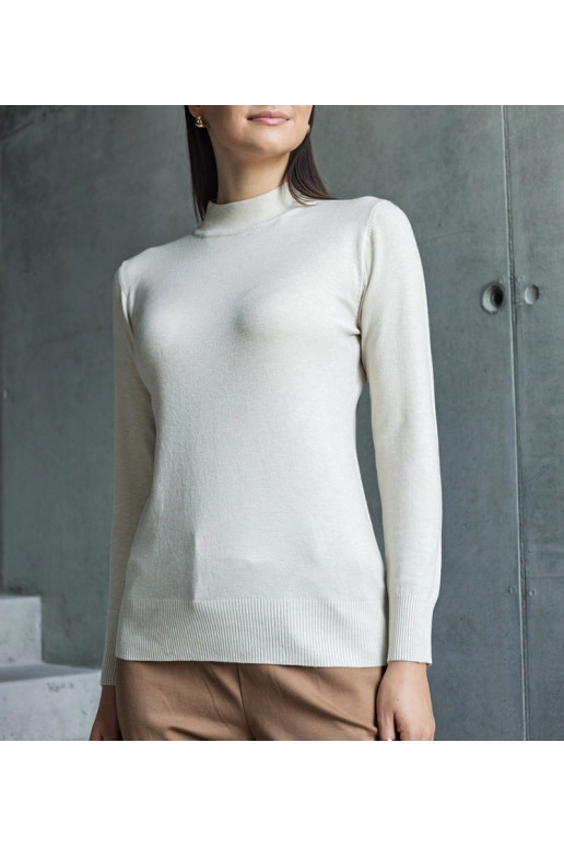 Bēšs klasisks brīvs džemperis no Essana Bēšs klasisks brīvs džemperis no Essana