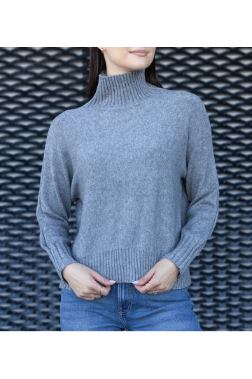 Pelēks, brīvs Lukana...