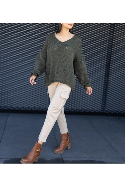 Gista zaļš džemperis ar V veida... Gista zaļš džemperis ar V veida...