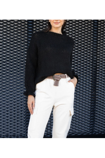 Melns asimetrisks...