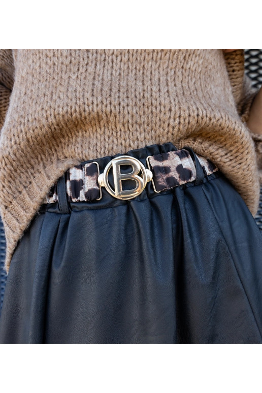 Melni gari svārki rotāti ar jostiņu...