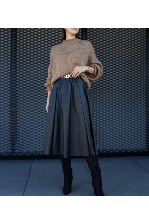 Melni gari svārki rotāti ar jostiņu...