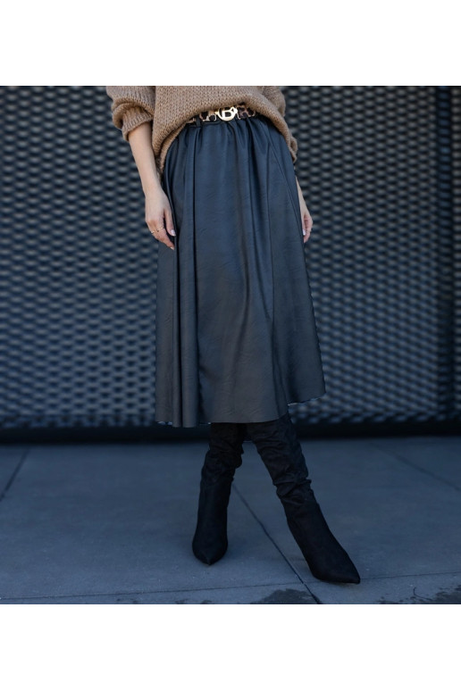 Melni gari svārki rotāti ar jostiņu...