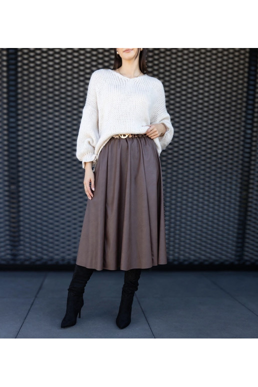 Brūni garie svārki rotāti ar...