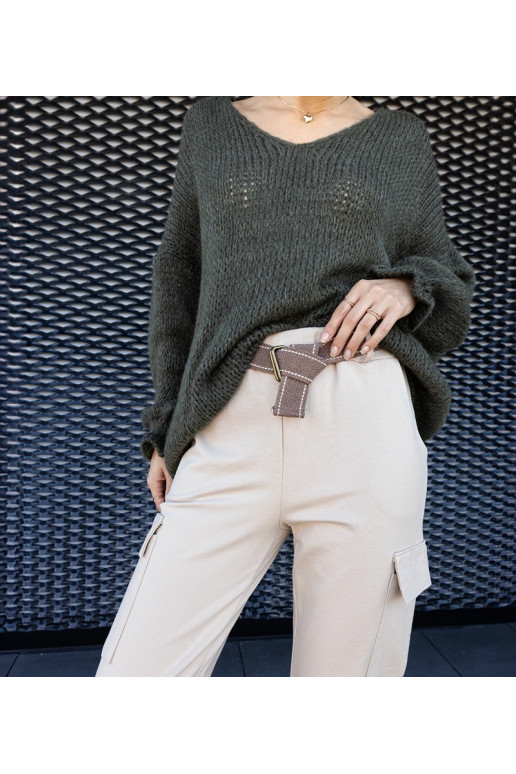 Bēšas kaujas bikses ar ielāpu kabatām...