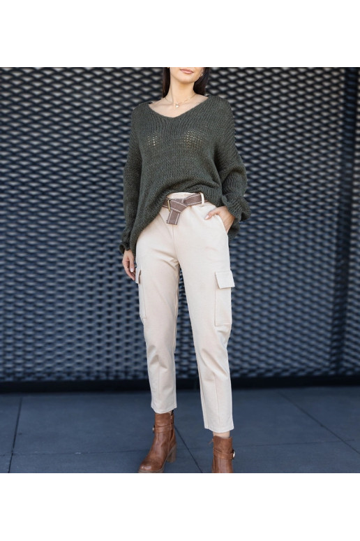 Bēšas kaujas bikses ar ielāpu kabatām...