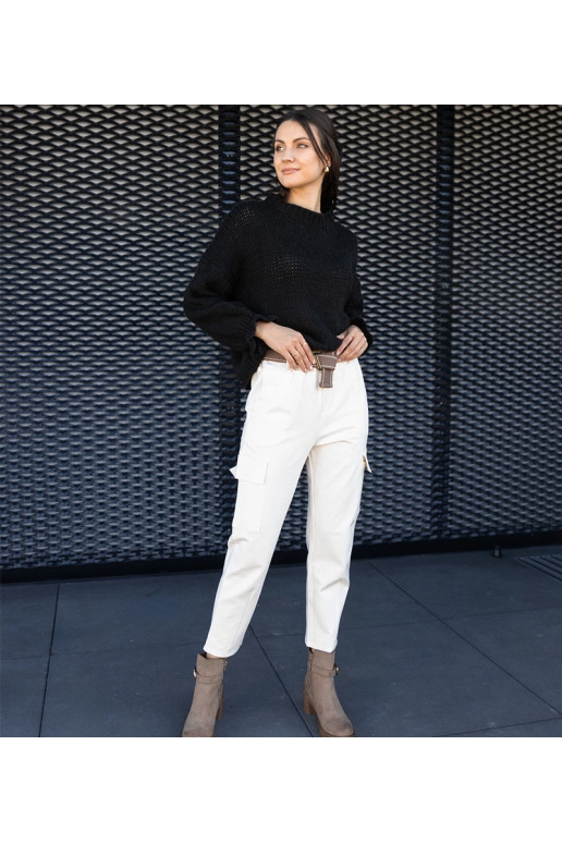 Nuala baltas cargo bikses ar ielāpu...