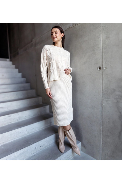 Bēša džempera un svārku komplekts Taisa