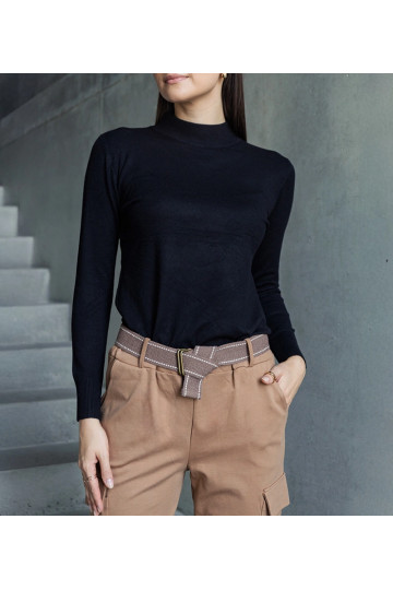 Melns klasisks brīvs...