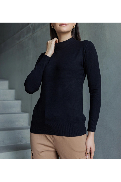 Melns klasisks brīvs džemperis no Essana Melns klasisks brīvs džemperis no Essana