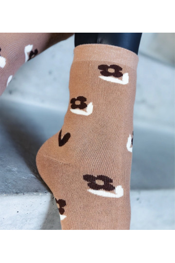 Melnbaltas siltās zeķes Sella 2