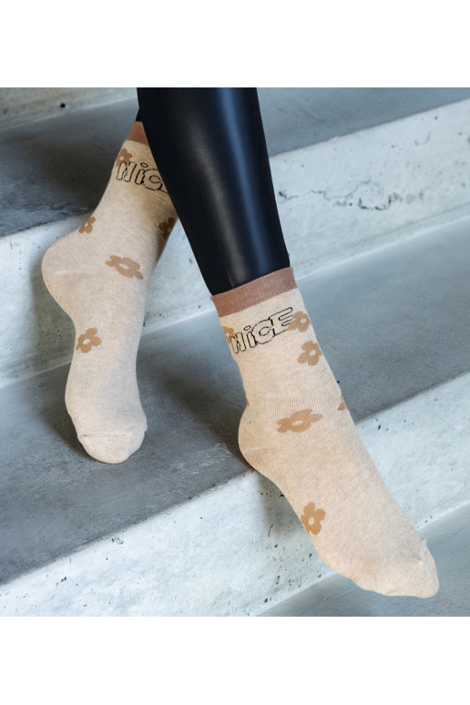 Bēšas siltas zeķes Sella