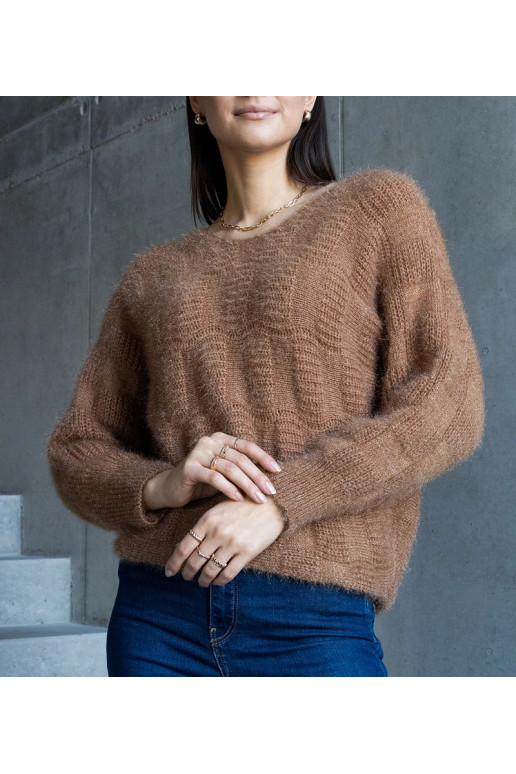 Tumši bēšs Neveri džemperis ar apkakli Tumši bēšs Neveri džemperis ar apkakli