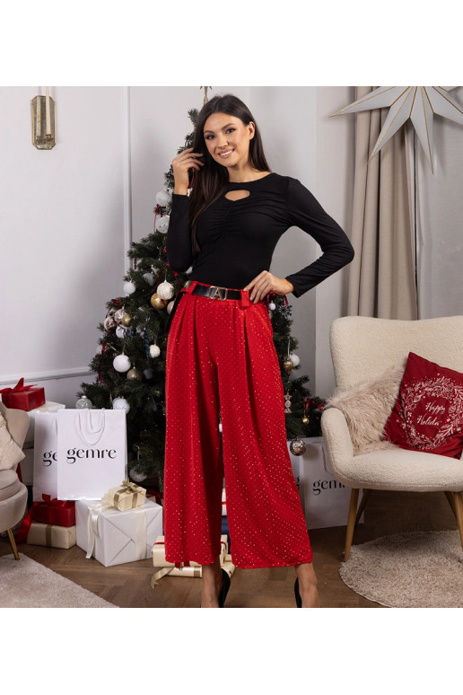 Sarkanas brīvas bikses, dekorētas ar...