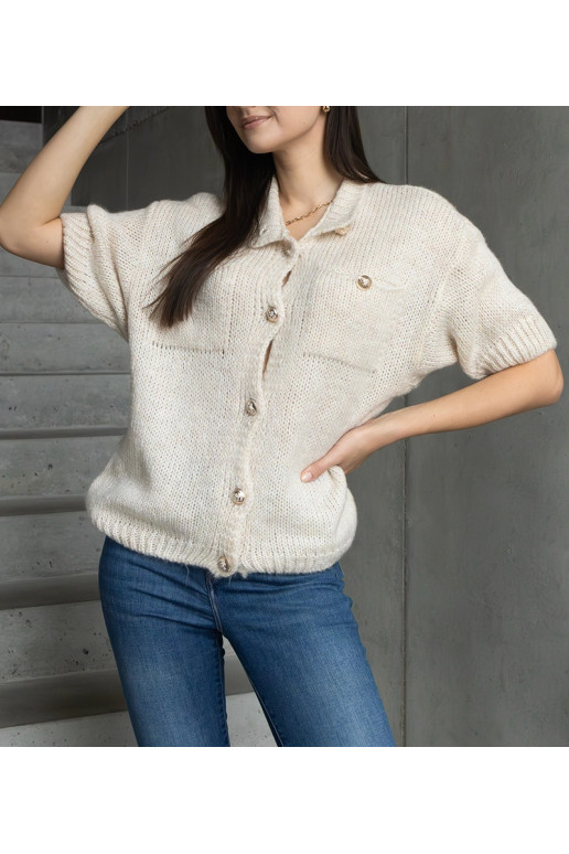 Bēšs sieviešu džemperis ar īsām... Bēšs sieviešu džemperis ar īsām...