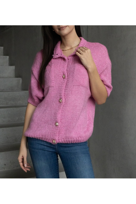 Mīksts tumši rozā krāsas džemperis ar... Mīksts tumši rozā krāsas džemperis ar...