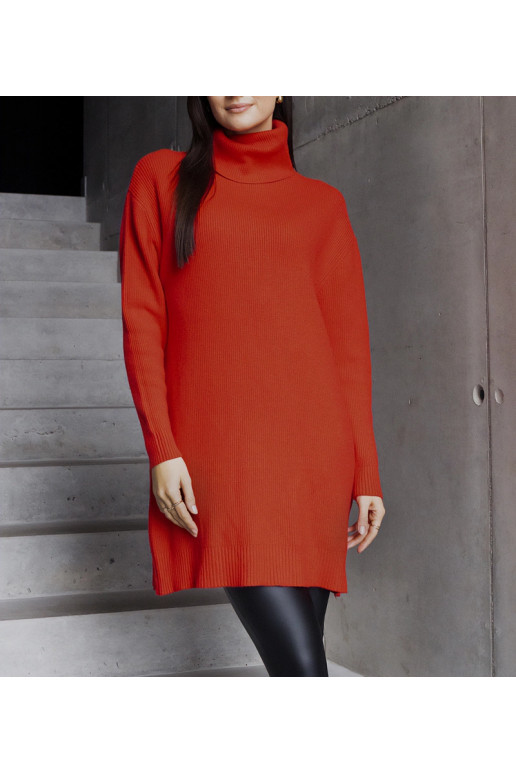 Garš sarkans mīksts džemperis ar... Garš sarkans mīksts džemperis ar...