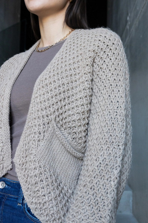 Pelēka jaka tipa Nira