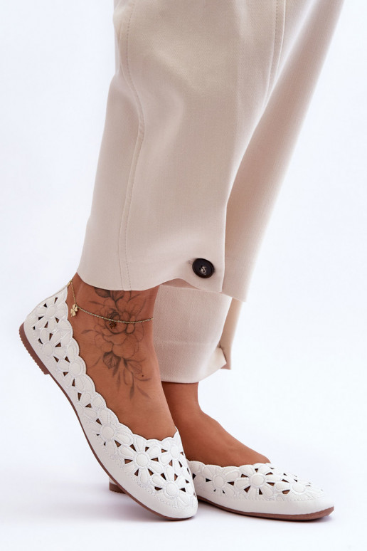 Spīdīgi ažūra apavi baltas krāsas Visionary