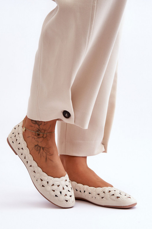 Spīdīgi ažūra apavi smilšu krāsas Visionary