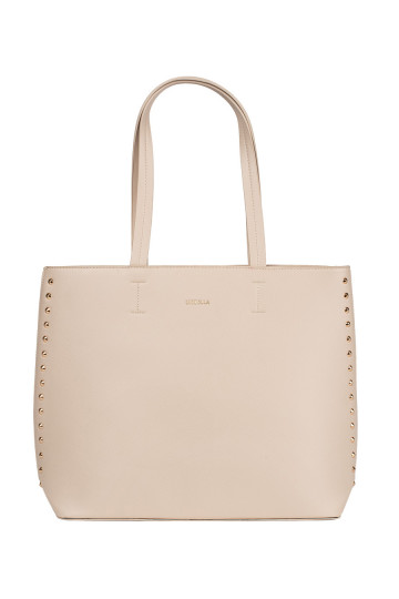 Soma shopper ar kniedēm