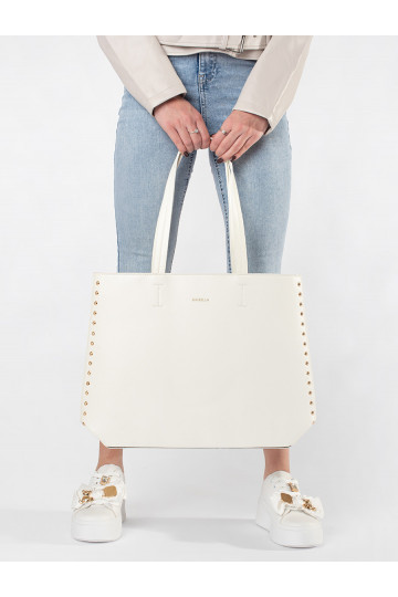 Soma shopper ar kniedēm