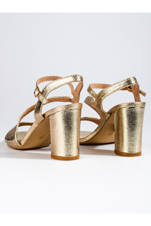 Eleganta stila kurpes  uz papēža  Eleganta stila kurpes  uz papēža