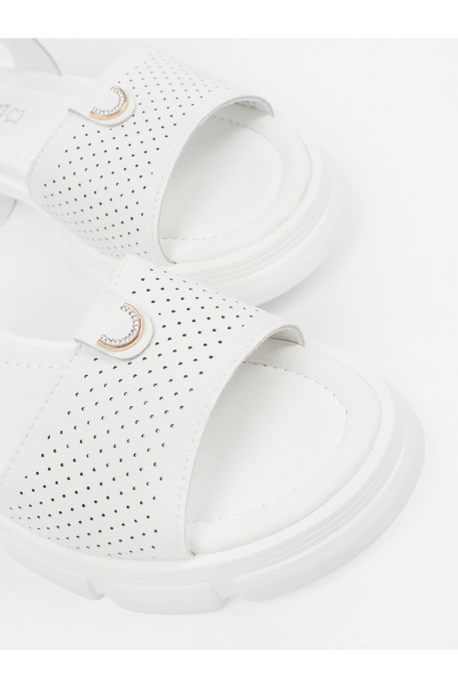 baltas krāsas kurpes ar platformu baltas krāsas kurpes ar platformu