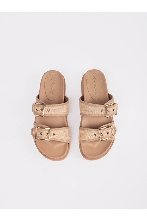 Plakanas sandales smilškrāsas 