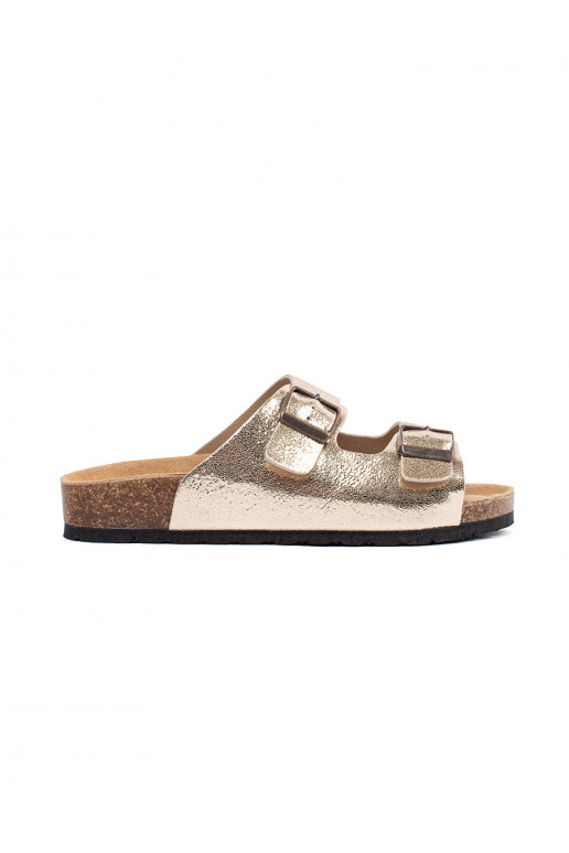 Zelta krāsas čības  