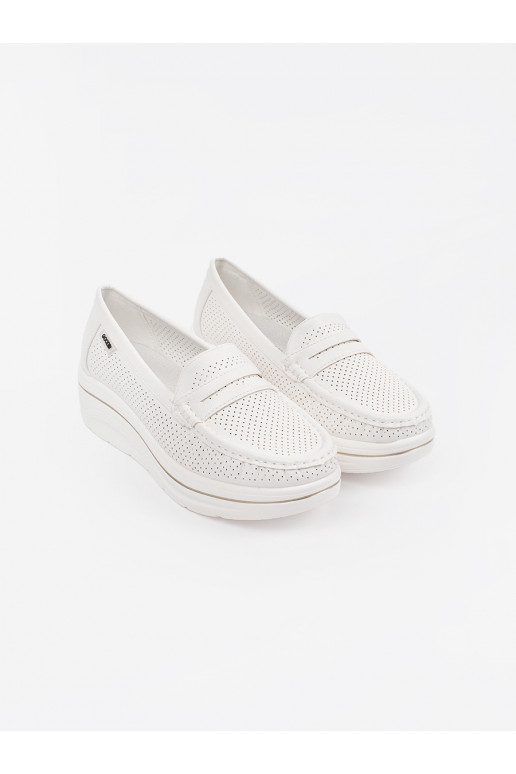 baltas krāsas mokasīni  baltas krāsas mokasīni